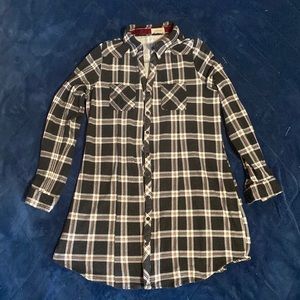 Passport XL button up shirt, super soft, sketchy, & comfy. Full & 1/2 sleeves